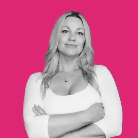Sarah, Head of Sales at Surrey Build Group